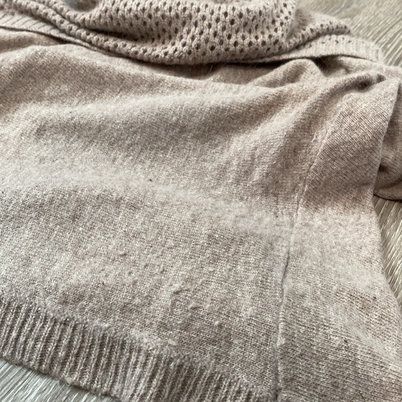 Buffalo Sweater - Picture 3 of 5